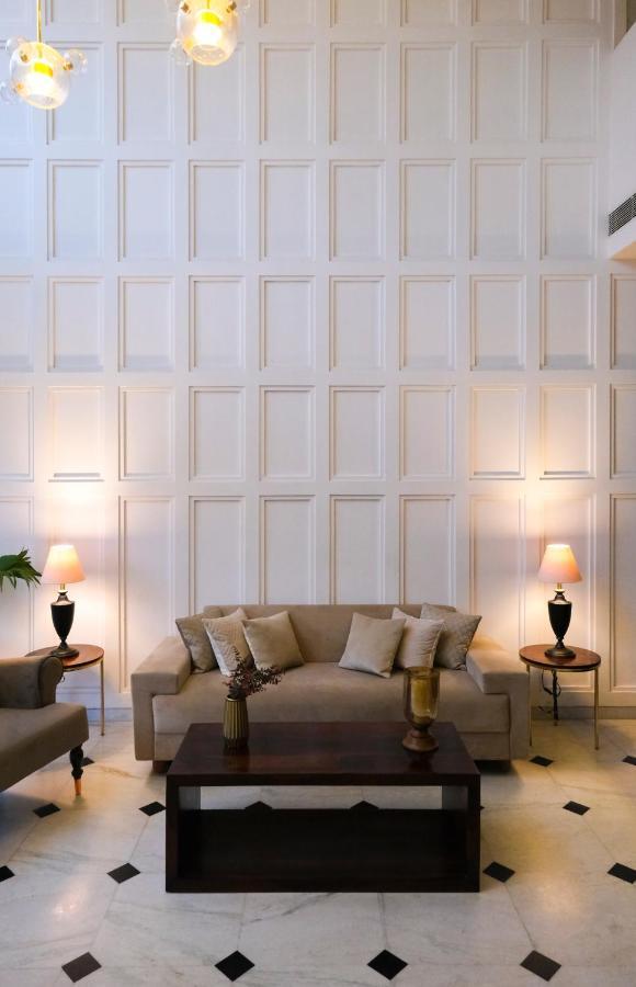The Wallflower Hotel โกตา ภายนอก รูปภาพ
