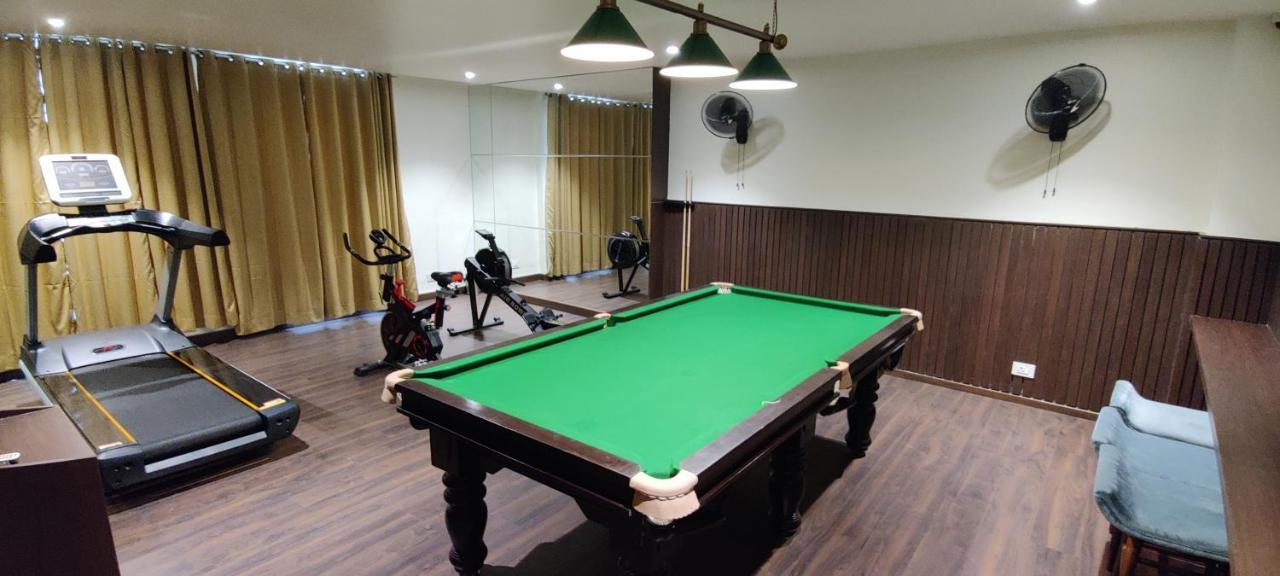 The Wallflower Hotel โกตา ภายนอก รูปภาพ